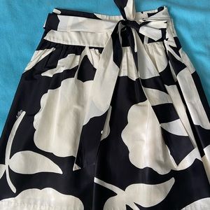 Lilly Pulitzer Black Floral Skirt Sz 0
